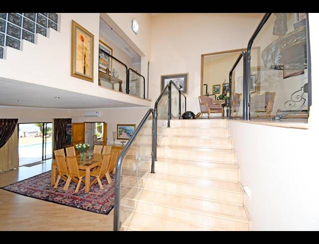 3 BEDROOM HOUSE FOR SALE IN HELDERKRUIN VIEW